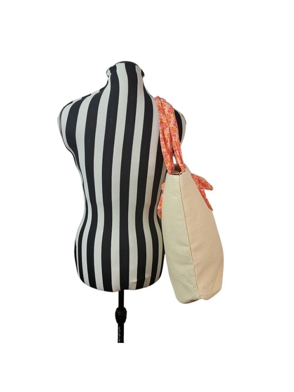 Chic Yon-Ka Paris Straw Tote Bag – Embrace 2025's Must-Have Trend! - Picture 5 of 11
